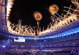 Fuegos artificiales en la Ceremonia de Clausura de los Juegos Olímpicos 2024