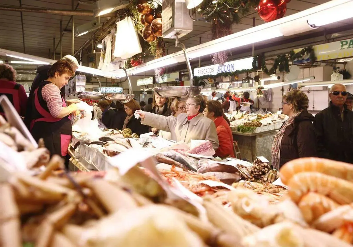 El Ayuntamiento de Castellón se reúne con el arquitecto encargado del proyecto del Mercado Central 