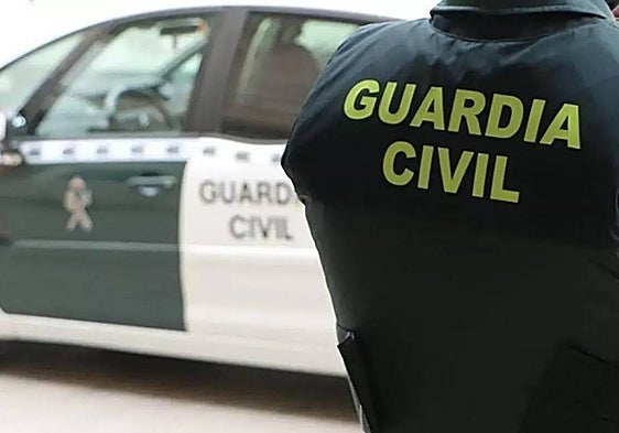 Detenido un hombre por colocar cámaras en Alicante para grabar a sus vecinos