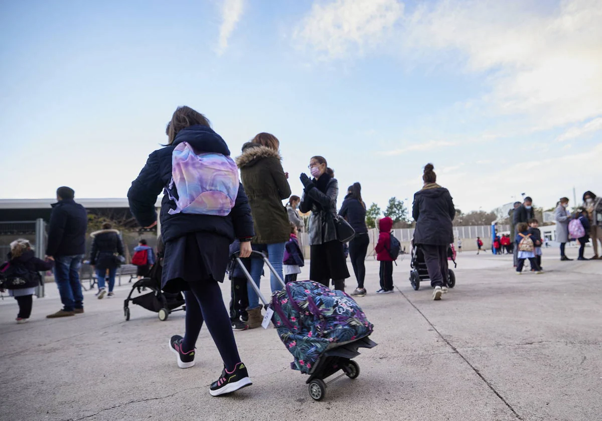 Los alumnos valencianos repiten menos pero la tasa continúa por encima de la media 