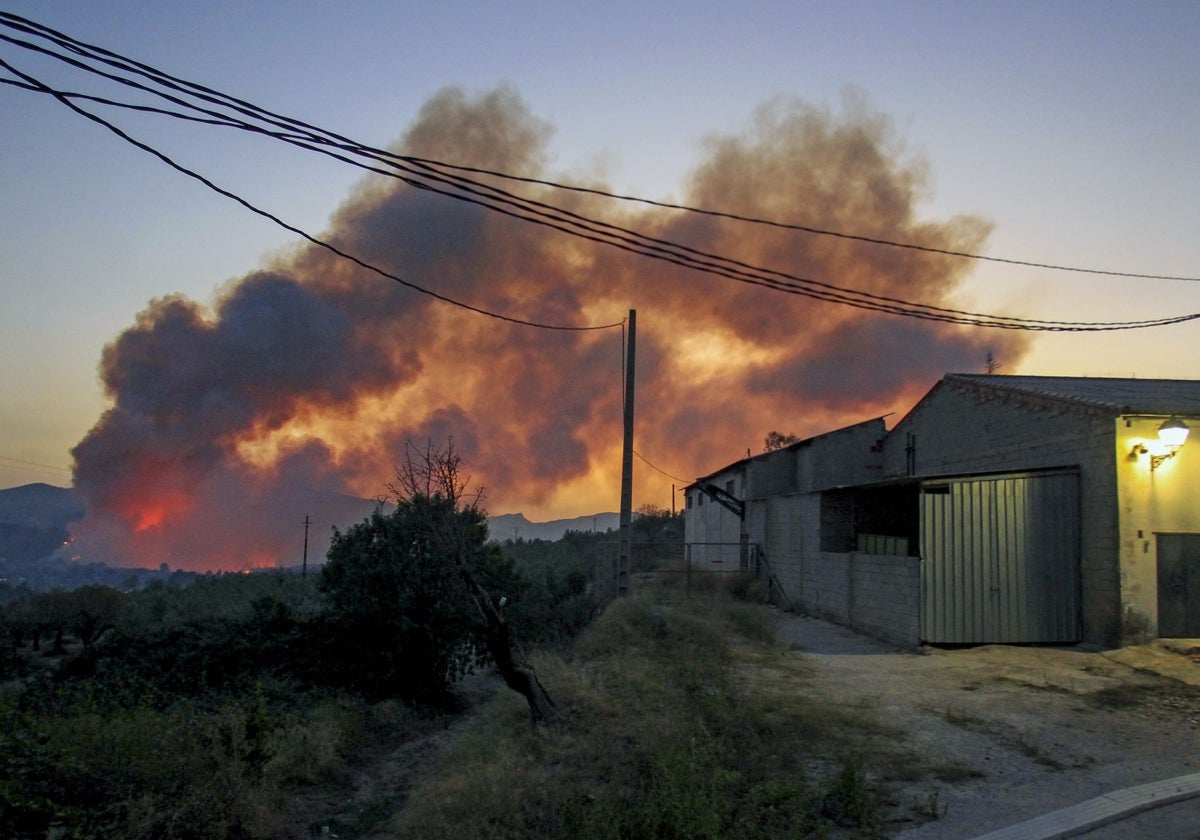 Panorámica del incendio de Benasau, en una imagen de archivo.