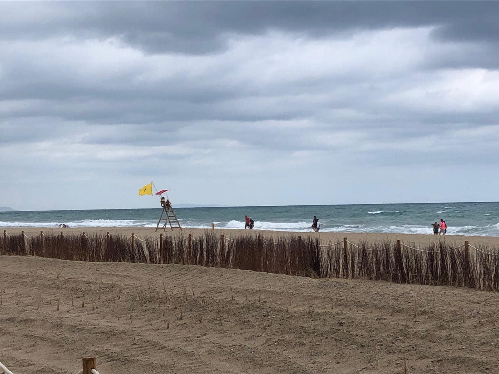 Dos ahogados en la jornada festiva del 15 de agosto en playas de la Comunitat 