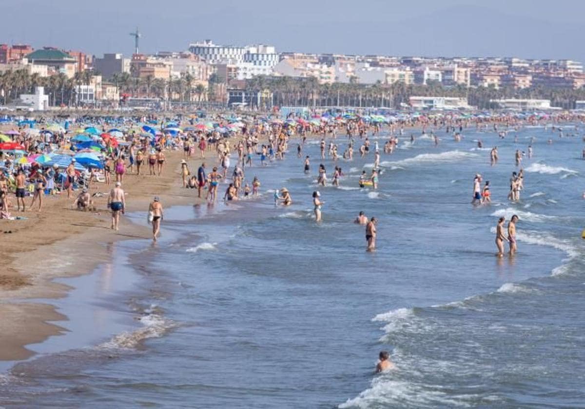 Estado de las playas de Valencia (Perelló, Perellonet, Malvarrosa y Pinedo): tiempo y bandera del 22 de agosto 