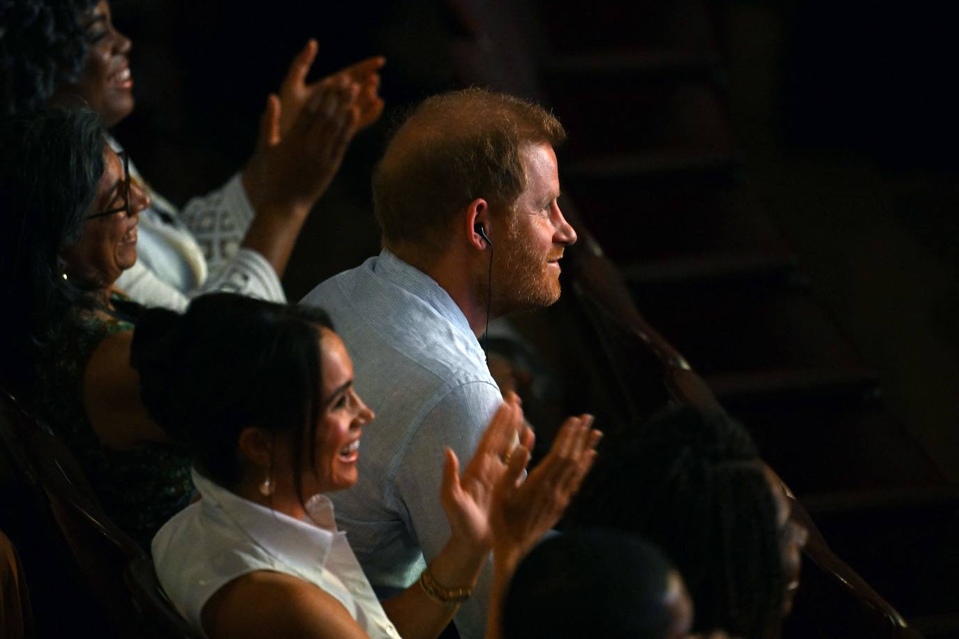 El viaje de Meghan Markle y el príncipe Harry a Colombia: hablando español y bailando salsa