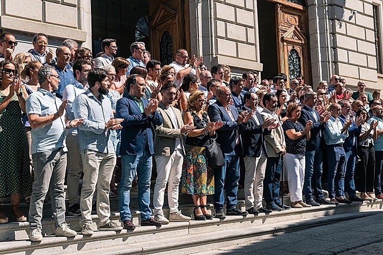Minuto de silencio en Mocejón