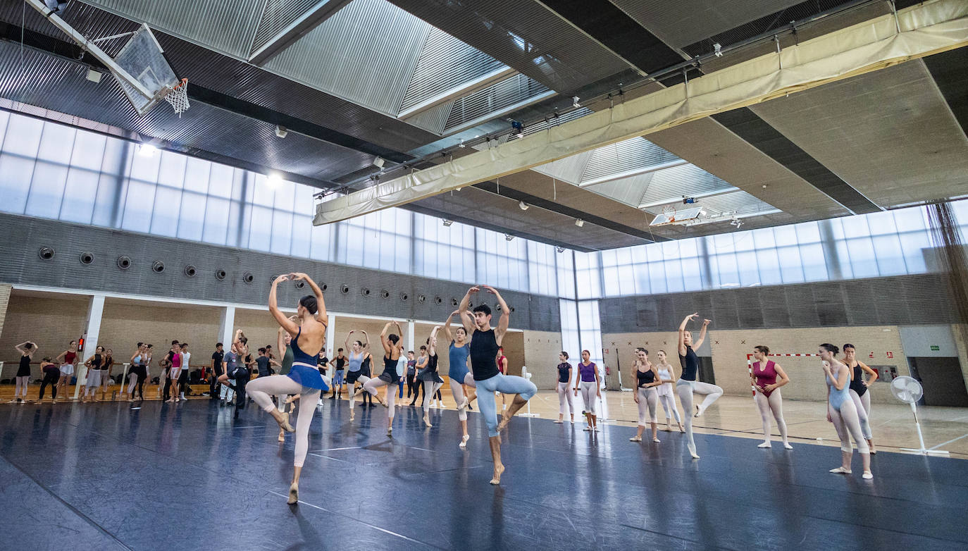 Un día en clase con la futura élite de la danza