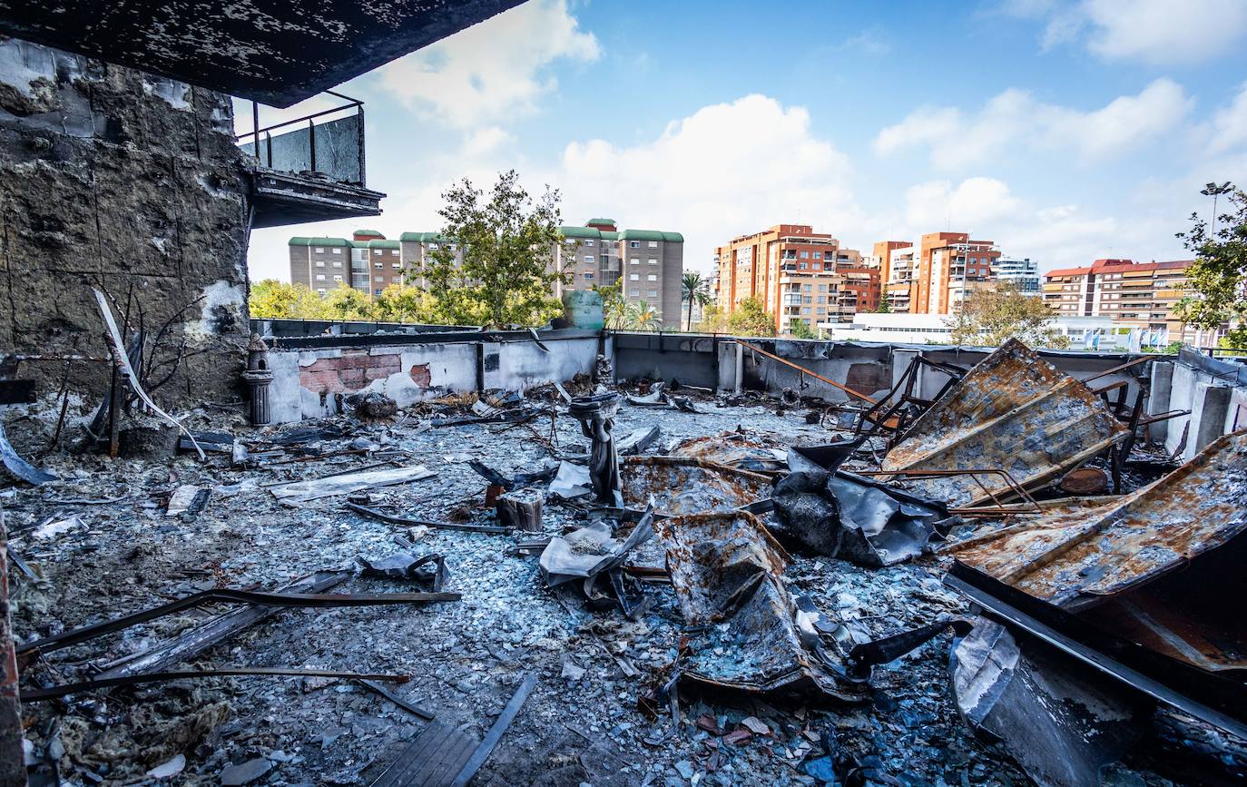 Fotos: así quedaron por dentro el edificio y los pisos del incendio de Campanar