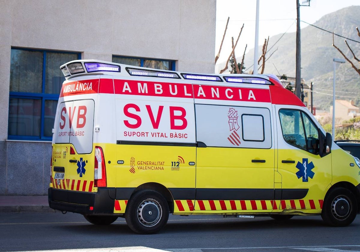 Imagen de archivo de una ambulancia de Soporte Vital Básico.