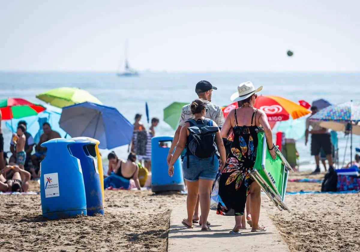 Bandera y tiempo de las playas de Valencia, Dénia, Cullera, Xàbia y Benidorm para hoy (27 de agosto) 