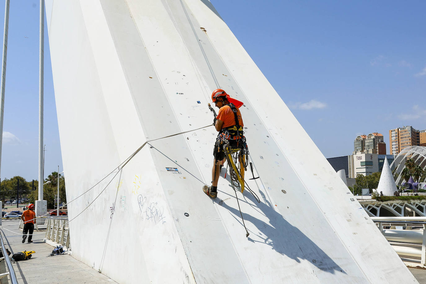 Fotos: Valencia revisa el estado de l&#039;Assut d&#039;Or, el puente más alto de la ciudad