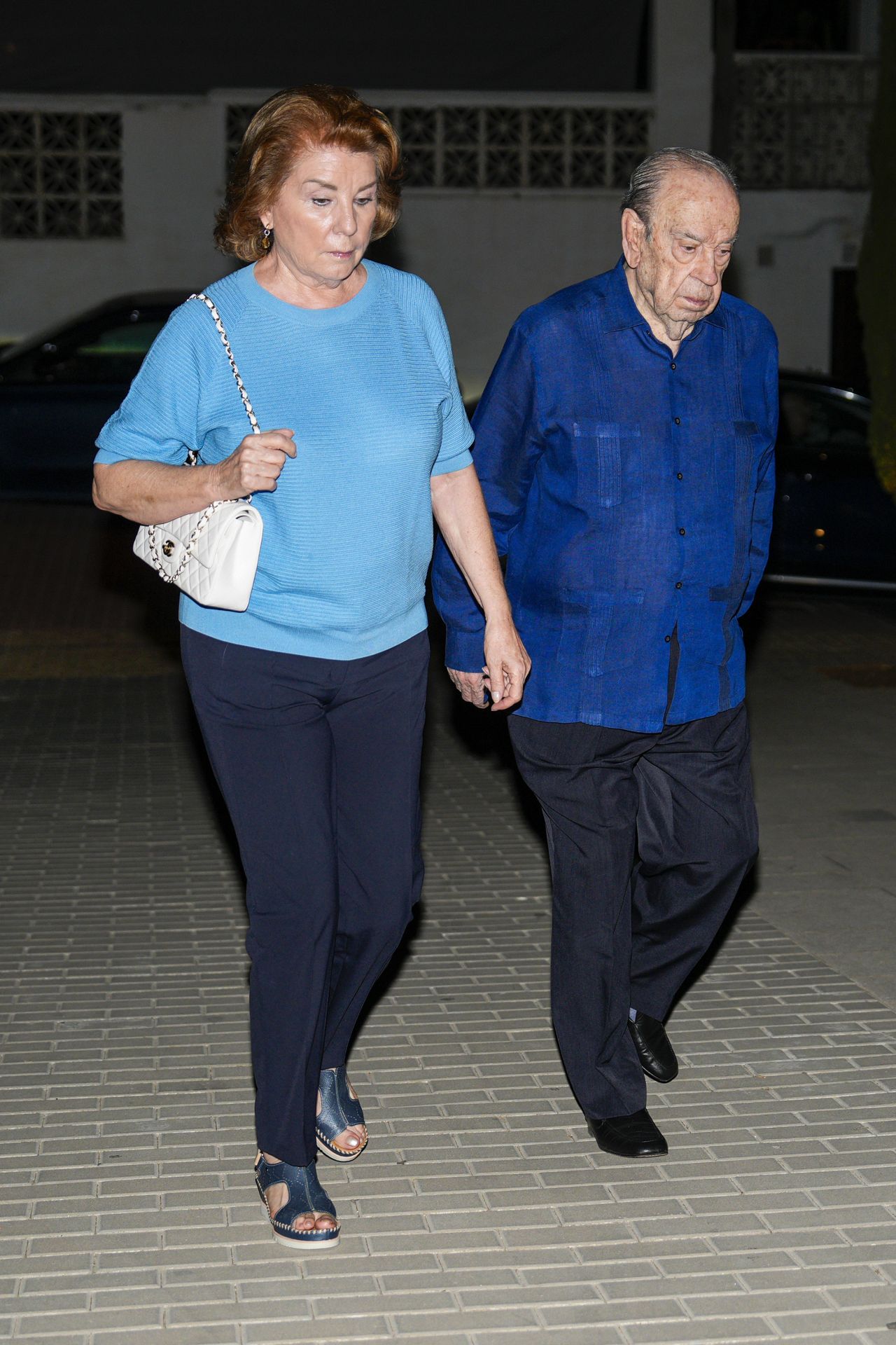 José María Amusátegui y su esposa Amalia de León en el tanatorio de Marbella