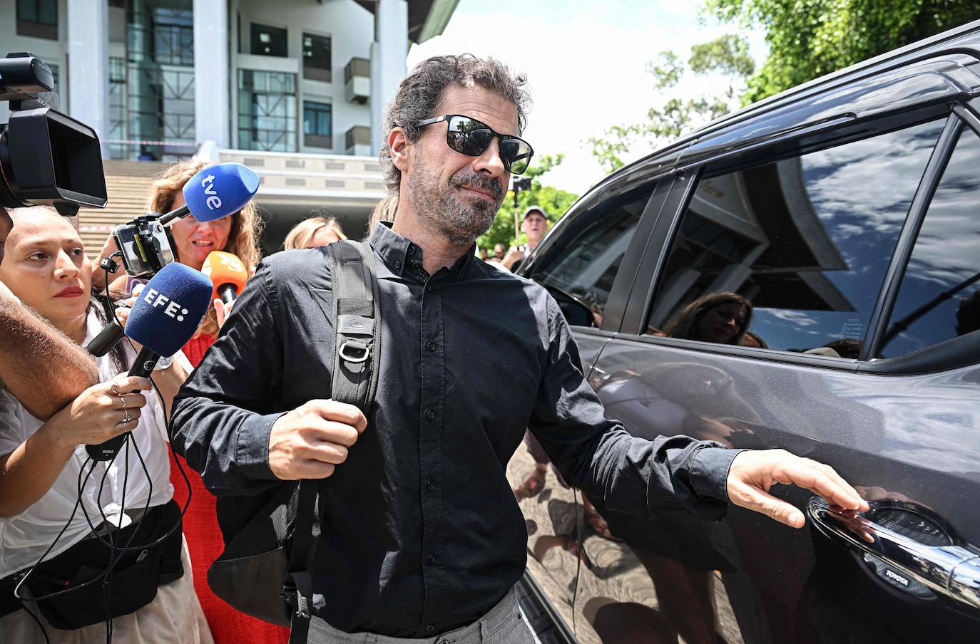 Fotos de la llegada de Silvia Bronchalo y Rodolfo Sancho a la lectura de la sentencia