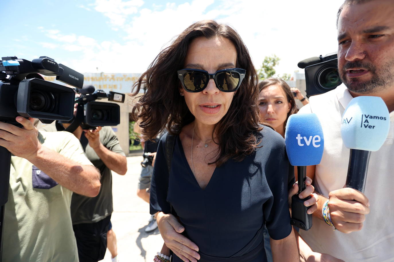 Fotos de la llegada de Silvia Bronchalo y Rodolfo Sancho a la lectura de la sentencia