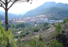 Montanejos denuncia que el municipo está sin luz desde la pasada medianoche en plenas fiestas patronales