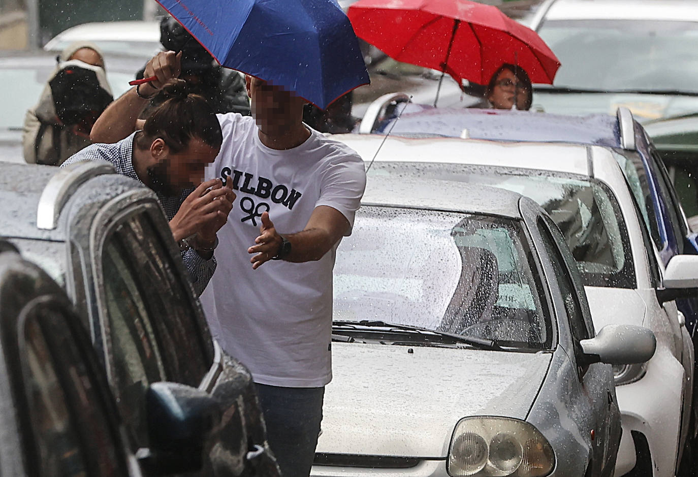 Fotos de Rafa Mir rumbo al juzgado y antes de declarar