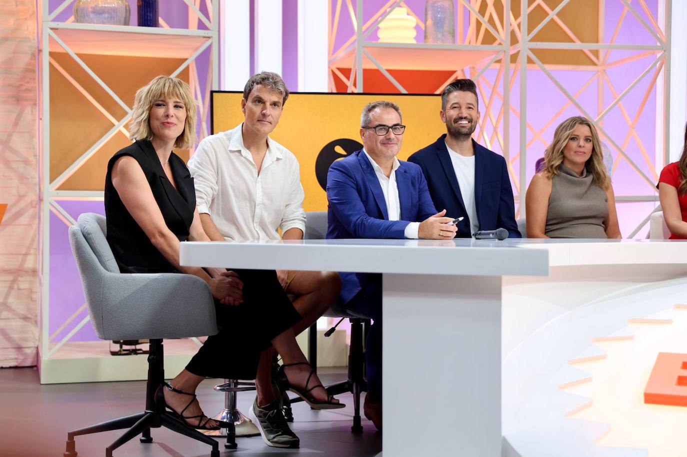 El regreso de l&#039;Alqueria Blanca y muchas emisiones en vivo, novedades de la televisión autonómica