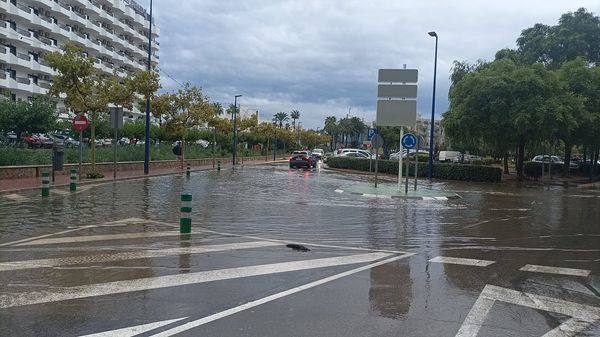 Las lluvias descargan en Valencia y provocan inundaciones en varias localidades