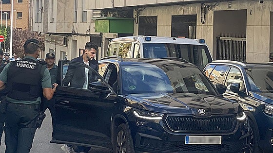 El Valencia opta por la cautela con Rafa Mir y no se plantea la rescisión del contrato