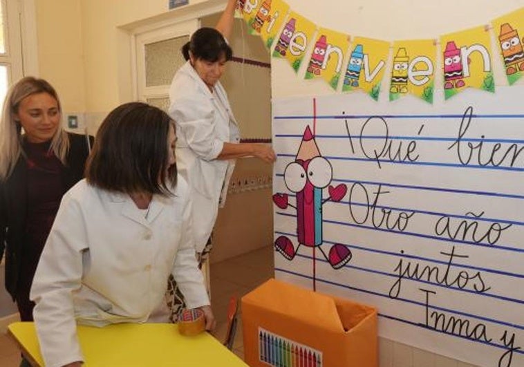 Profesoras de infantil de un colegio, durante el inicio del curso escolar.