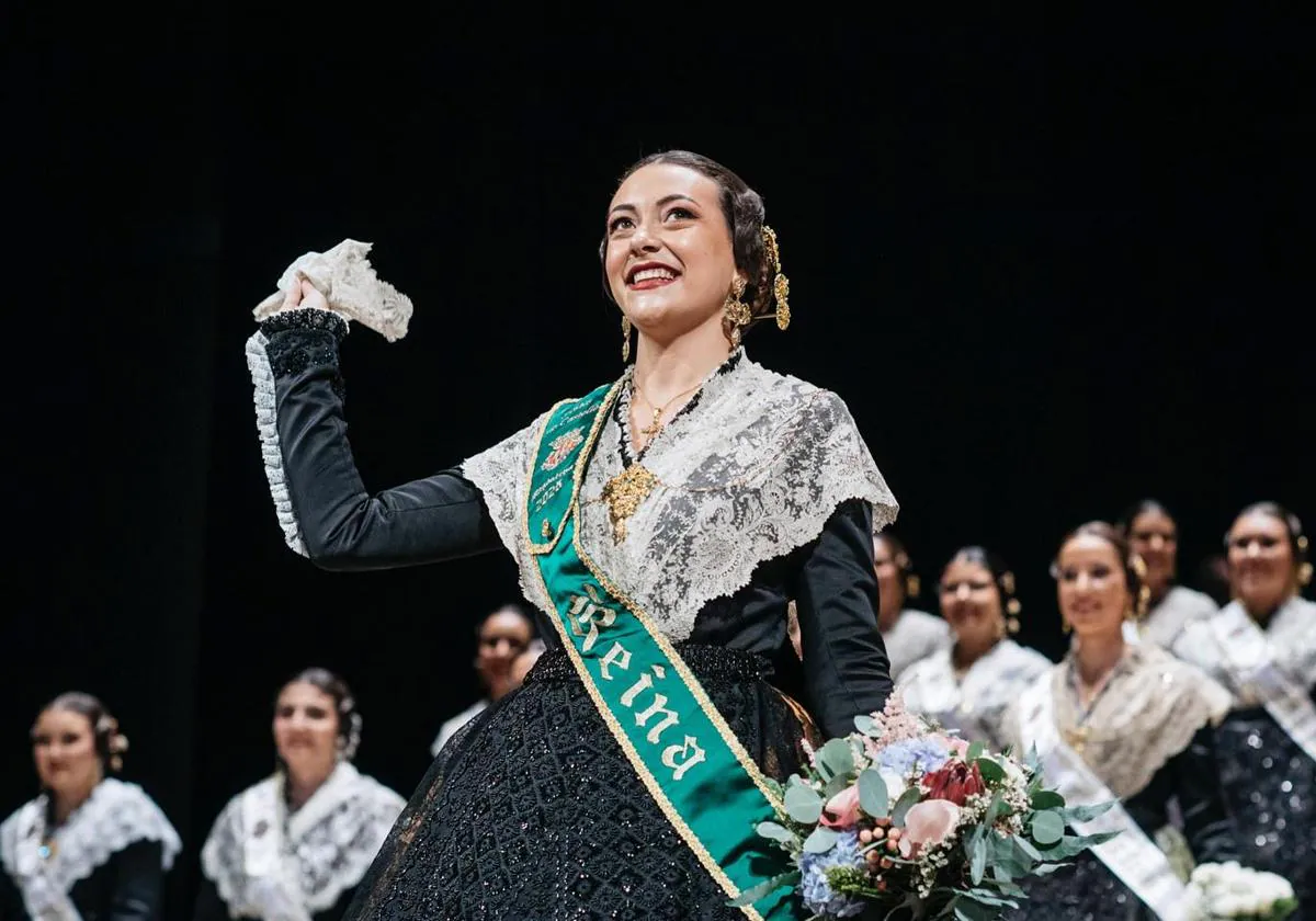 Paula Torres, Reina de las fiestas de la Magdalena 2025 en Castellón 