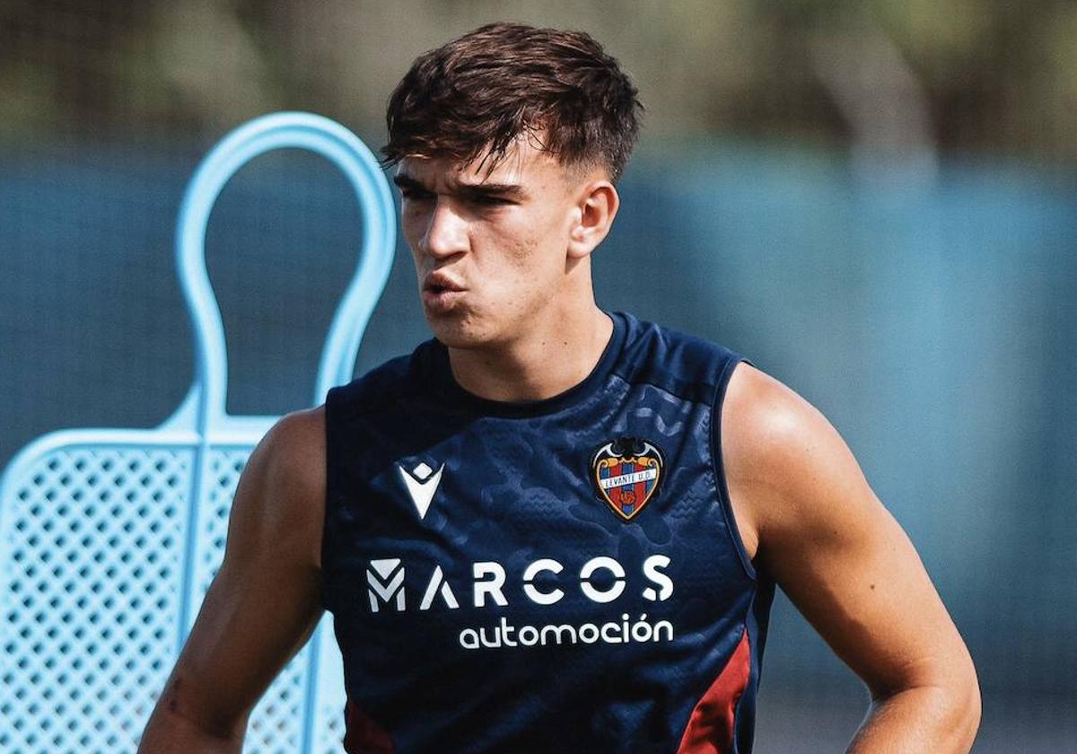 Carlos Espí, en un entrenamiento.