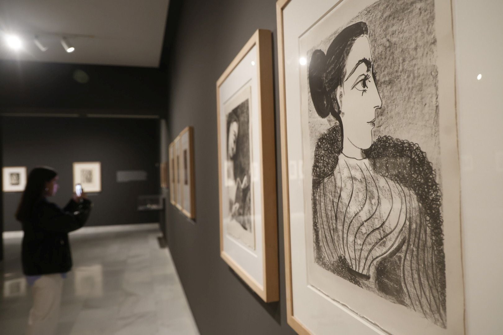 Picasso y su musa Jacqueline toman Valencia