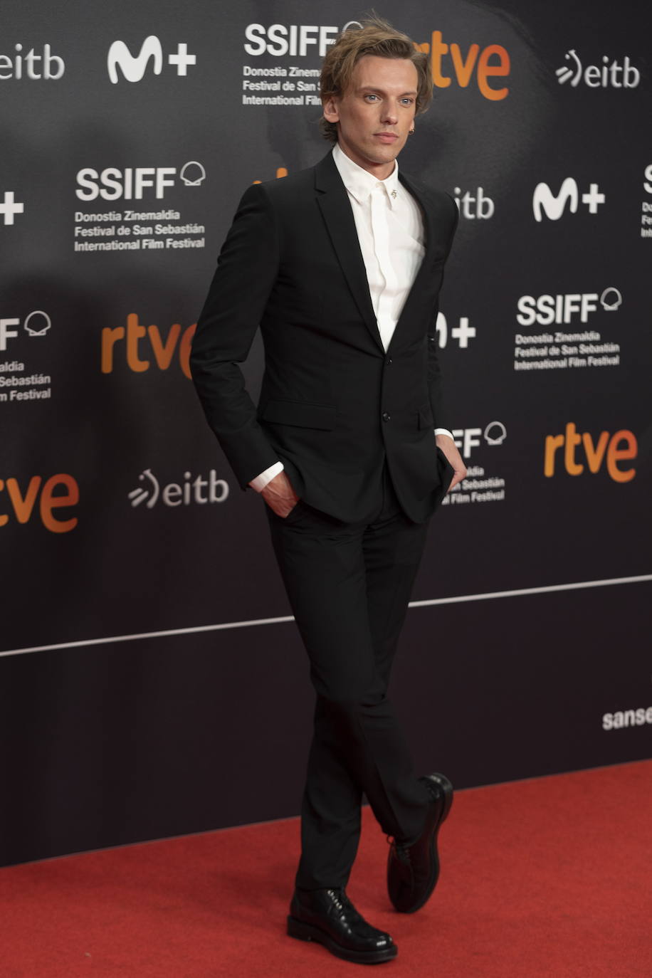 La alfombra roja del Festival de Cine de San Sebastián se llena de estrellas