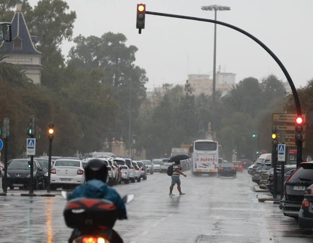 Valencia se prepara para recibir lo peor de las lluvias