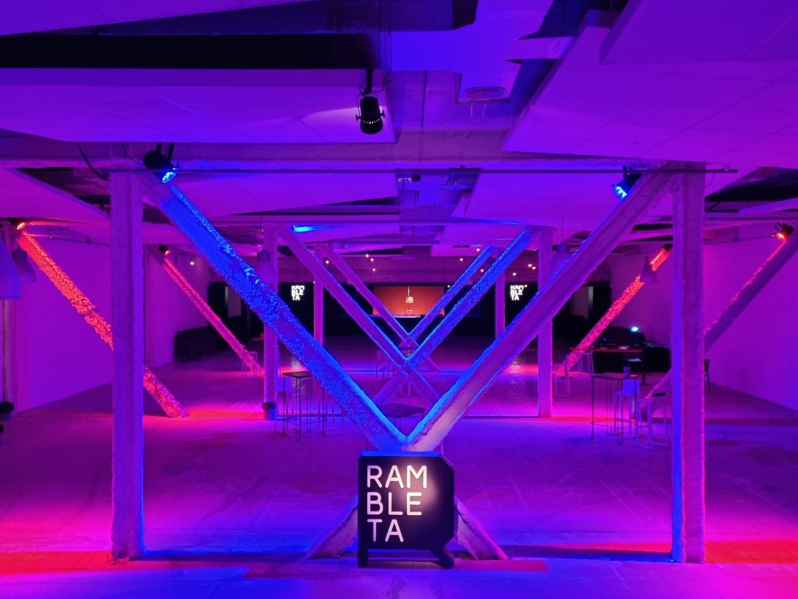 El interior de la sala Cambra de La Rambleta.