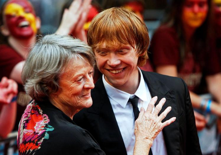 Maggie Smith, junto al actor de Harry Potter Rupert Grint.