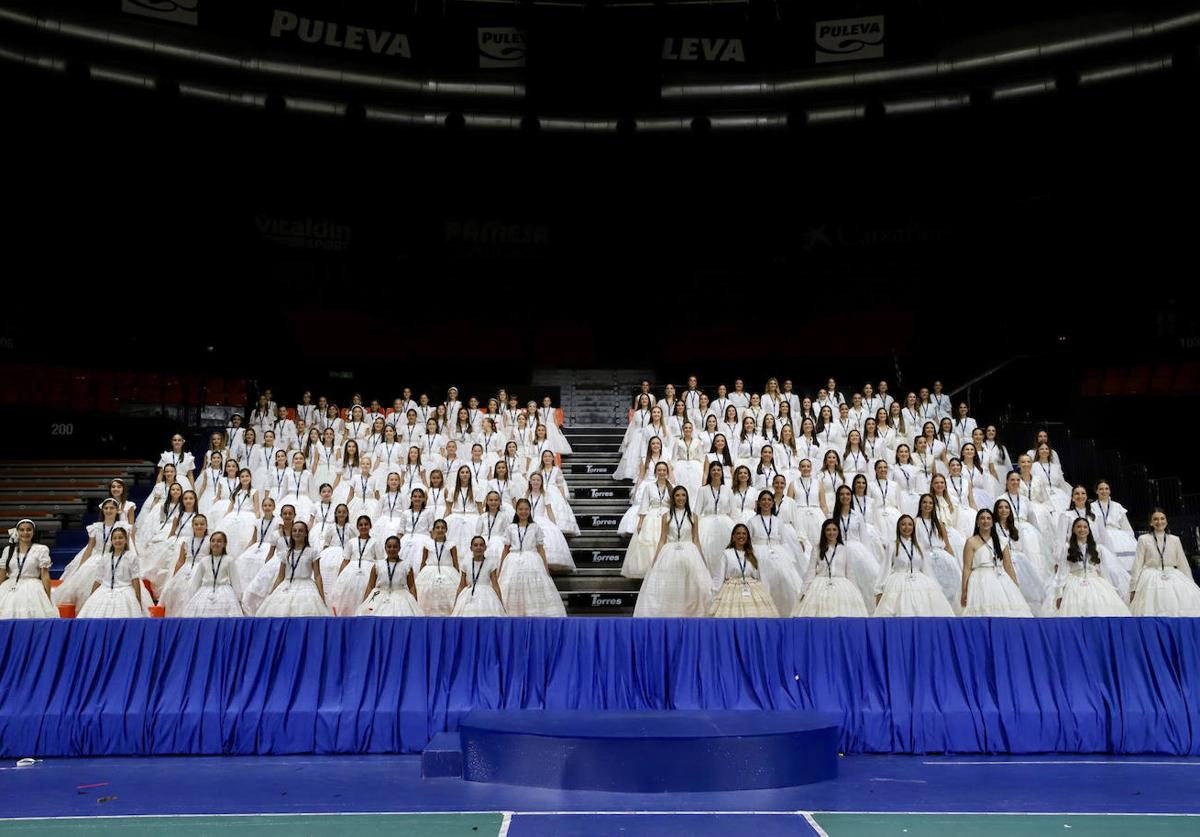 Las candidatas, durante el ensayo del jueves.