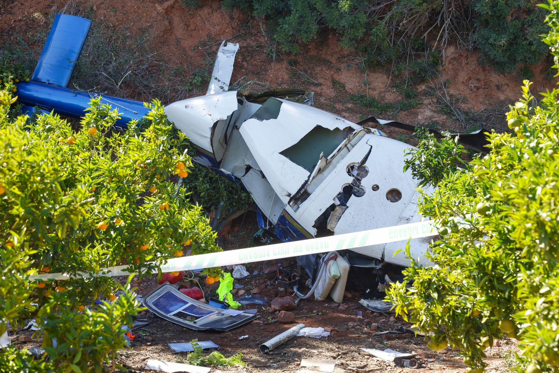 Tres muertos tras chocar un helicóptero con unos cables de alta tensión en el Monte Picayo