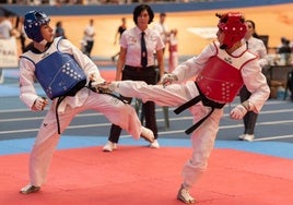 Combate disputado en el Open de Taekwondo.