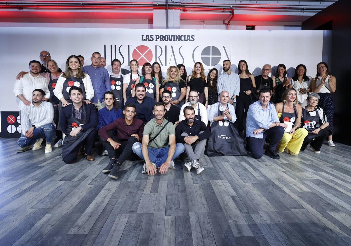 Foto de familia de los últimos premios de Historias con Delantal, uno de los eventos que organiza LAS PROVINCIAS enmarcado en su canal gastronómico.