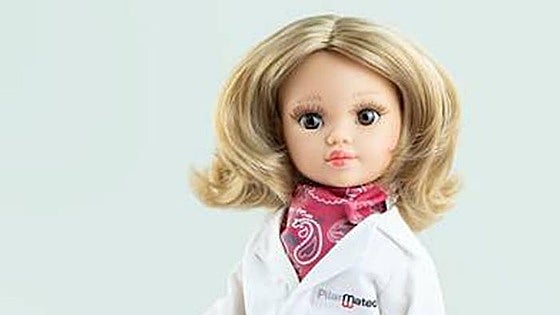 La científica valenciana Pilar Mateo se convierte en muñeca