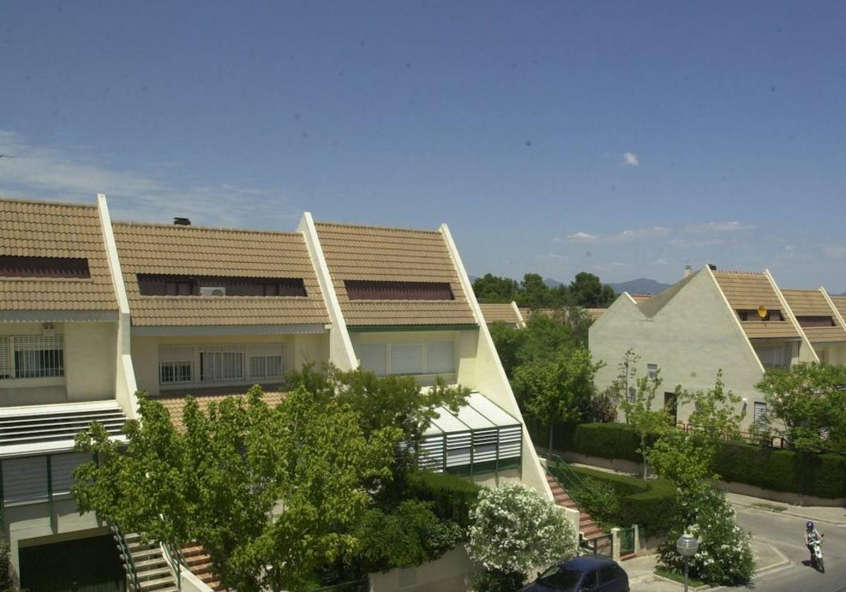 Chalets adosados en Godella. Imagen de archivo.