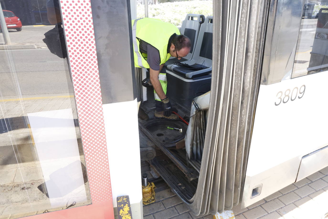 Fotos del accidente entre dos tranvías en Valencia