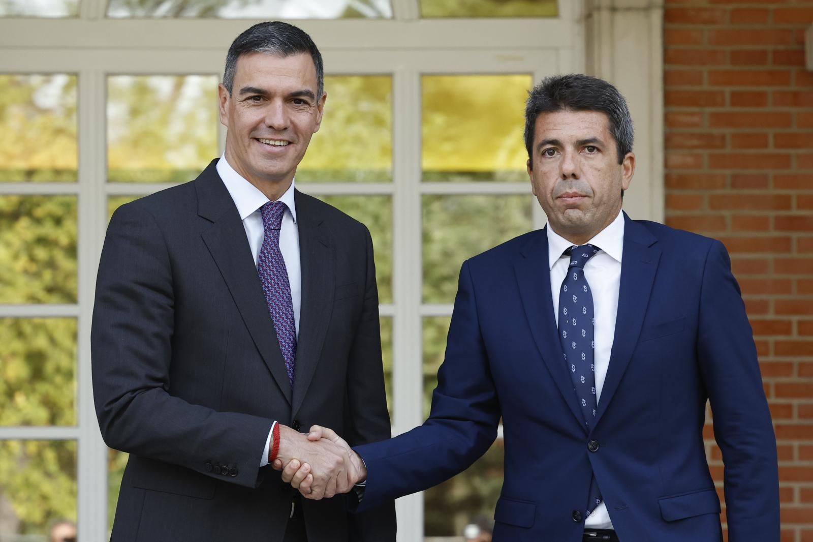 Fotos de la reunión de Mazón y Sánchez en Moncloa