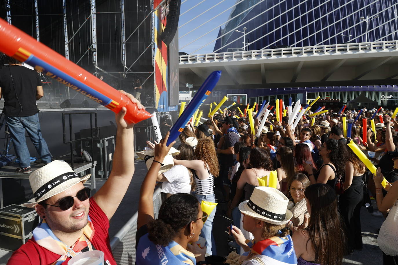 El festival &#039;Som de la terreta&#039; pone a bailar a la Ciudad de las Artes