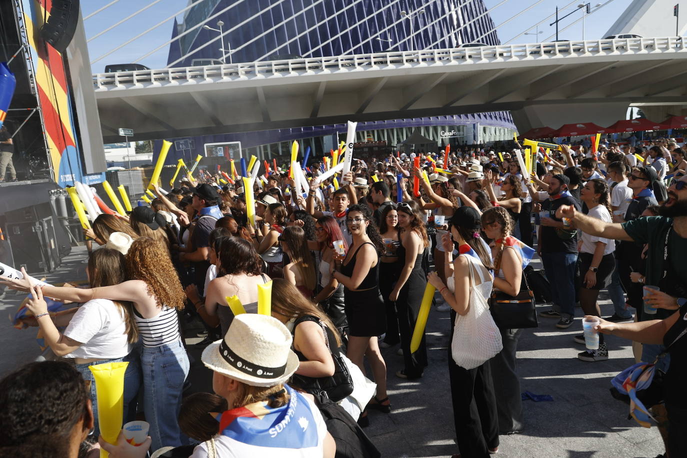 El festival &#039;Som de la terreta&#039; pone a bailar a la Ciudad de las Artes