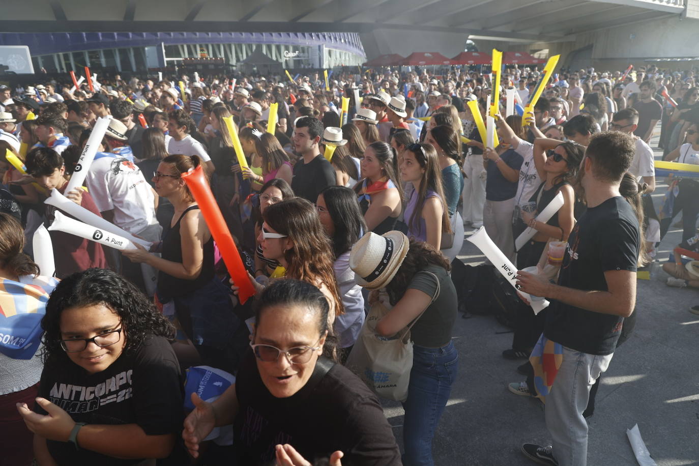 El festival &#039;Som de la terreta&#039; pone a bailar a la Ciudad de las Artes