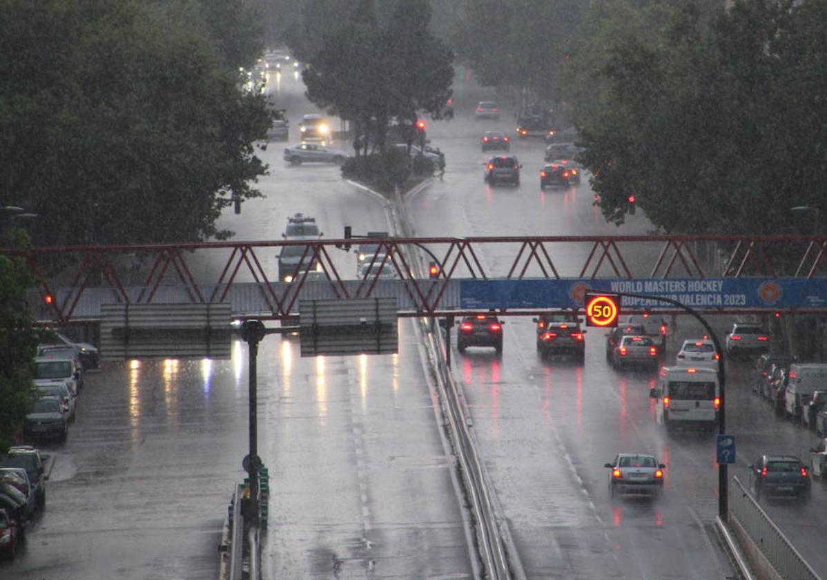 Lluvia intensa sobre la ciudad de Valencia.