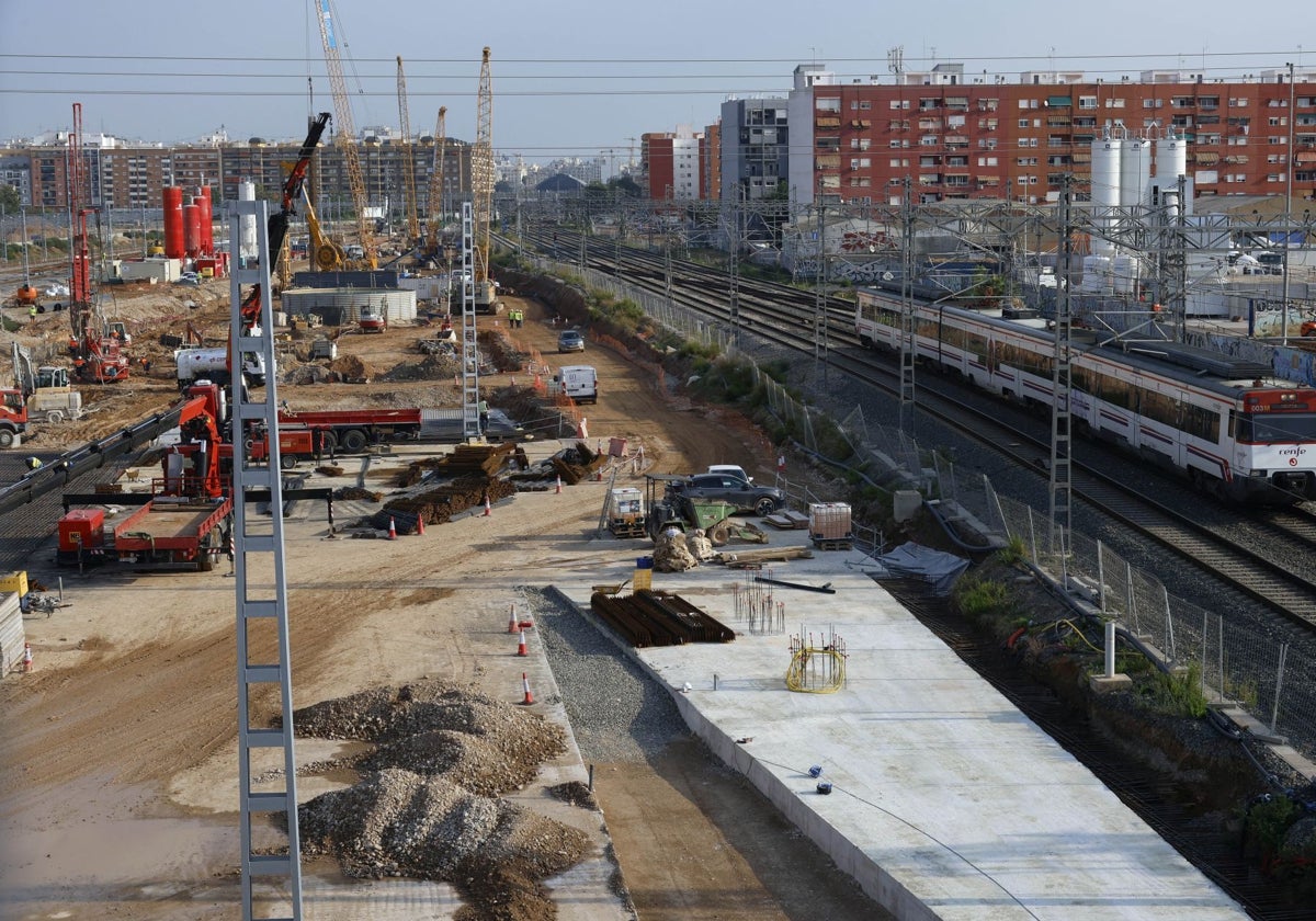 Trabajos en el canal de acceso el pasado septiembre.