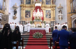 Momento de la celebración de la Eucaristía en honor a la patrona, presidida por el arzobispo.