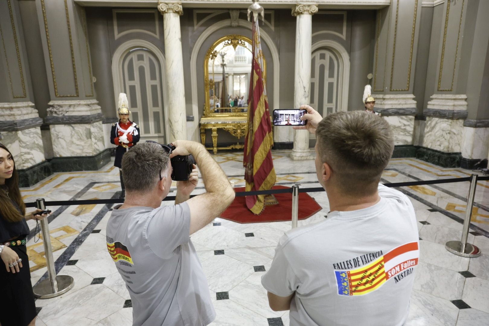 Fotos de la Senyera, que se puede visitar por el 9 d&#039;Octubre