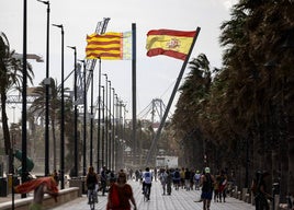 Día de mucho viento en la ciudad de Valencia.