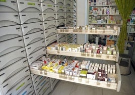 Medicamentos en una farmacia.