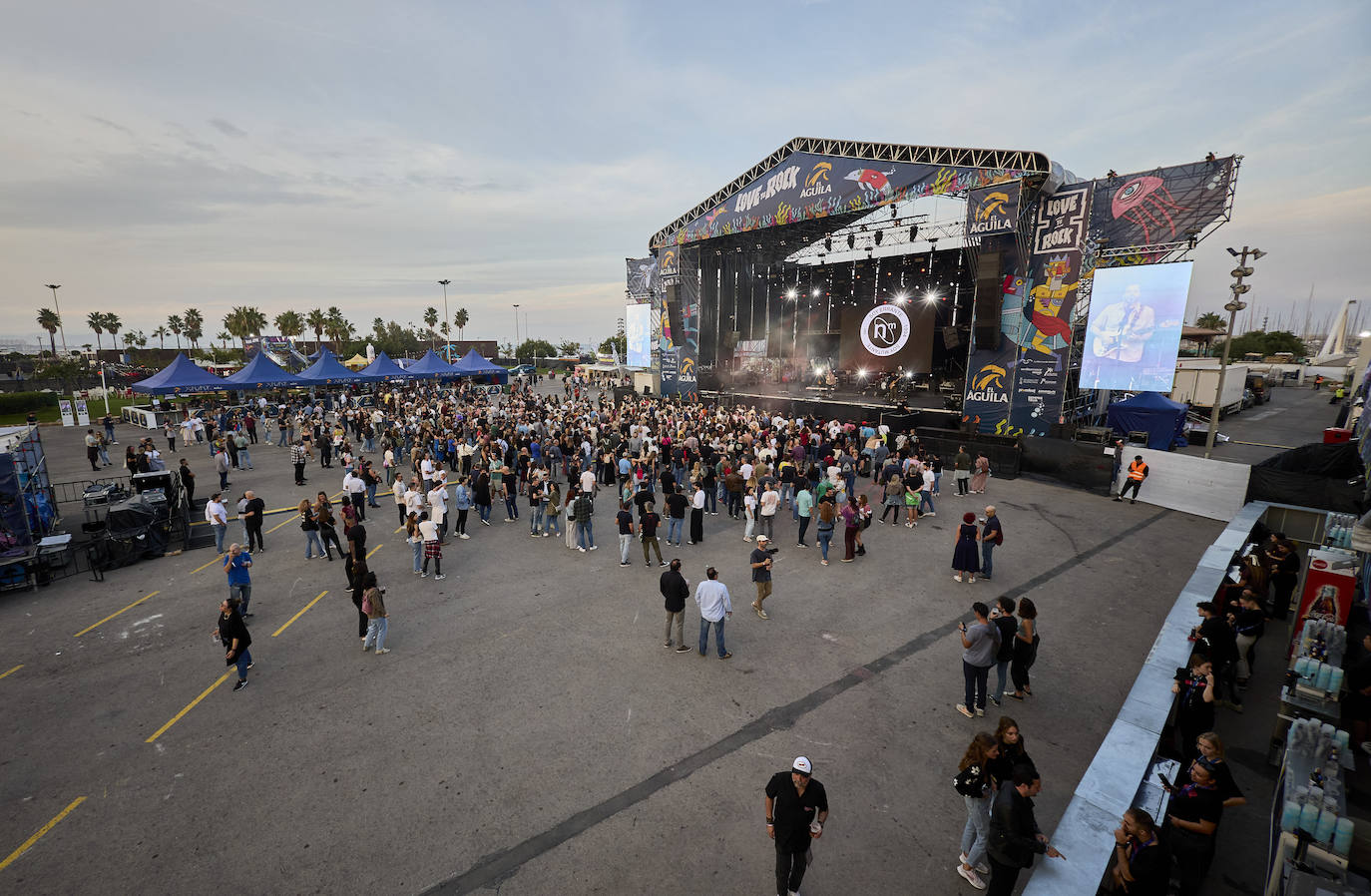 El festival Love to Rock llena de música La Marina