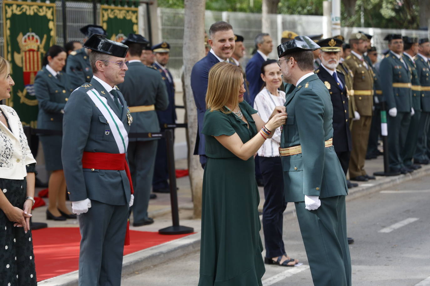 Fotos de la Guardia Civil honrando a su patrona en Cullera