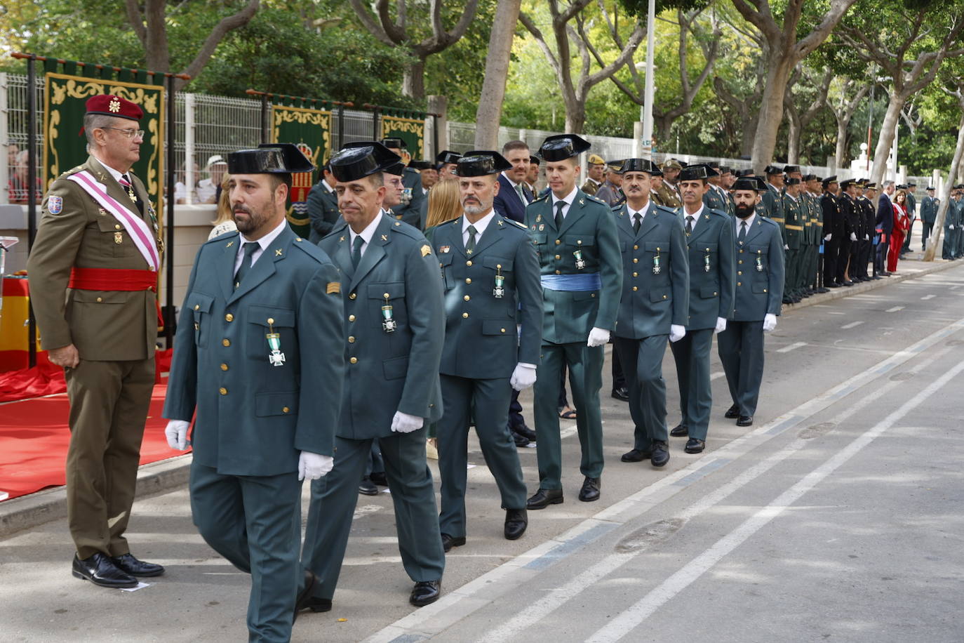 Fotos de la Guardia Civil honrando a su patrona en Cullera